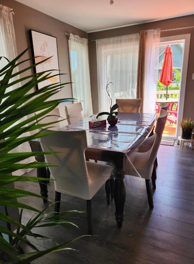 Maison Chaleureuse, Energetique Et Florale シェルブルック エクステリア 写真